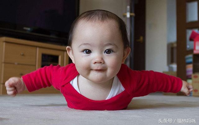 双胞胎女宝乳名，双胞胎女的小名取什么好听（这三种类型的乳名超好听）