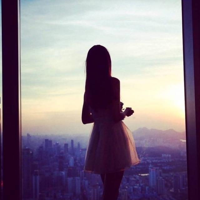 我有孤独和烈酒，我有孤独和烈酒下一句怎么接，微信头像（遇到你才渴望长命百岁）