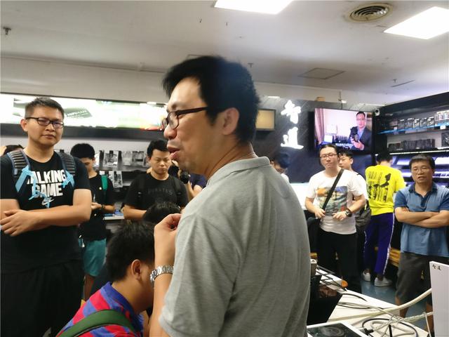 hifi是什么，HiFi是什么东西（这条30万的耳机耳朵听了会怀孕—试听HiFiman香格里拉）