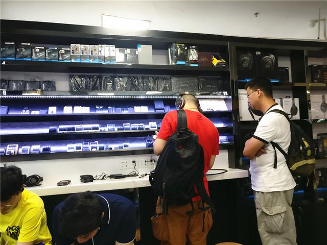 hifi是什么，HiFi是什么东西（这条30万的耳机耳朵听了会怀孕—试听HiFiman香格里拉）