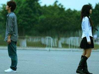 亲爱的我不嫁给你，马建军 - 嫁给我亲爱的歌词是什么（但是我不想和你结婚）