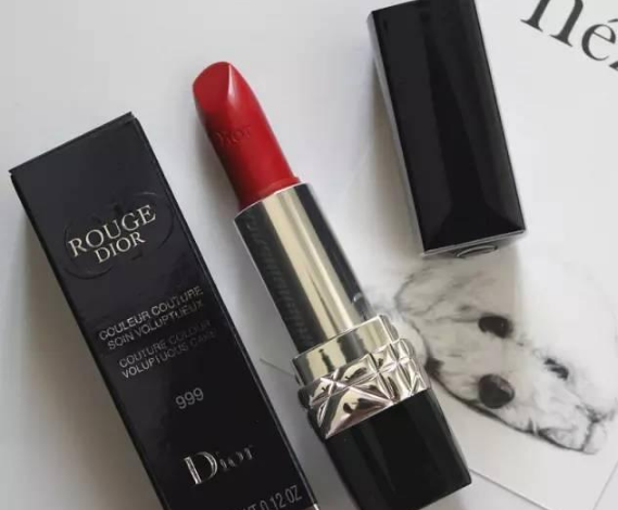 指甲油保质期是多久，一般指甲油的保质期是多长时间（你买的化妆品都是有保质期的）