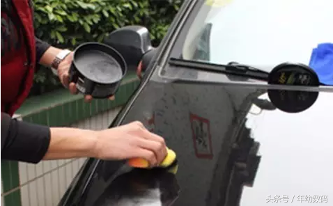 手机屏幕有划痕怎么办，苹果手机屏幕有划痕怎么修复（手机屏幕有划痕）