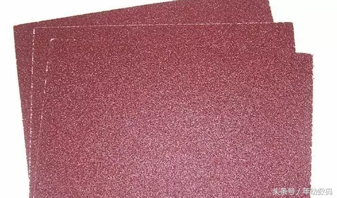 手机屏幕有划痕怎么办，苹果手机屏幕有划痕怎么修复（手机屏幕有划痕）