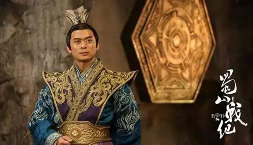 吴奇隆在哪部电视剧中饰演战狼这个角色，吴奇隆在哪部电视剧中饰演战狼这个角色的（从小打到大 吴京也不怕）