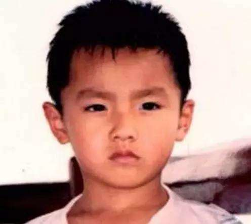 微信头像简约干净  不能自拔的是爱情，还有别人地里的萝卜。，微信头像简约干净女生（就说明你是个什么样的人）