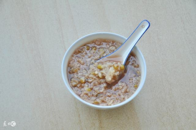 鹰嘴豆的功效与作用及禁忌，鹰嘴豆的营养价值！（不应忽视的大豆及豆制品对女性健康到底有何益处）