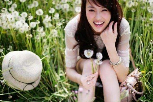 最打动人心的爱情图片，一句话打动人心的爱情图片（触动人心的爱情语录图片感悟）