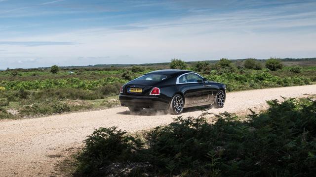 劳斯莱斯歌词，劳斯莱斯 歌词（劳斯莱斯成为嘻哈音乐最配的车型）