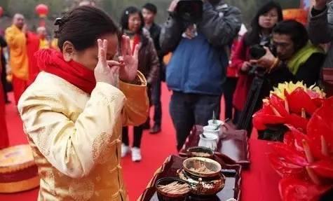 七夕节有哪些习俗，北方七夕节的习俗有哪些（七夕节都有哪些神奇的传统习俗）