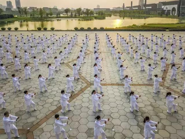 东阿阿胶的地址在山东哪里，山东东阿阿胶哪里有卖（“东阿阿胶”干了些什么）