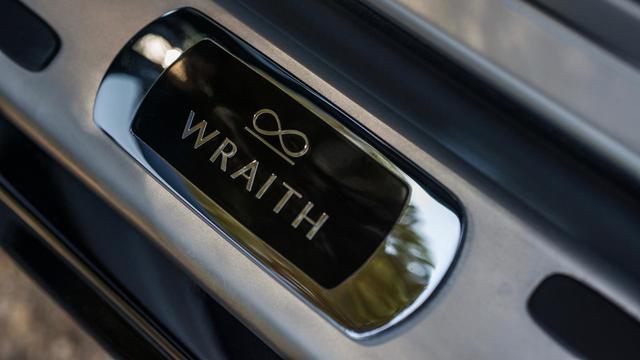 劳斯莱斯歌词，劳斯莱斯 歌词（劳斯莱斯成为嘻哈音乐最配的车型）