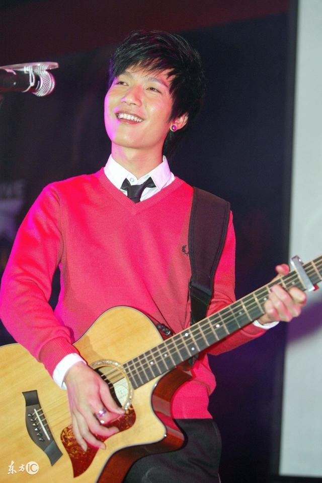 2013年快乐男声冠军，2013年快乐男声导师
