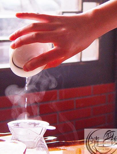 铁观音怎么泡才正确，铁观音多少钱一斤（简单又好记的铁观音的泡法）