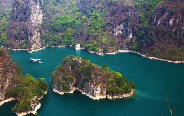 云台山在哪里，河南旅游云台山在哪里（为什么很多人吐槽太贵）
