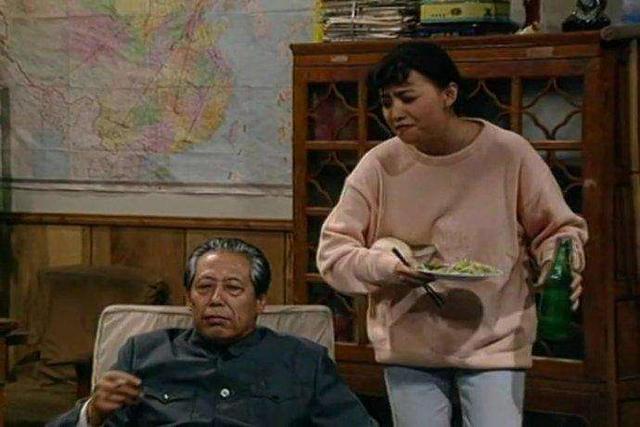 我爱我家葛优躺沙发是哪一集，我爱我家葛优躺是第几集（葛优无心一躺成就火遍全网的表情包葛优躺）