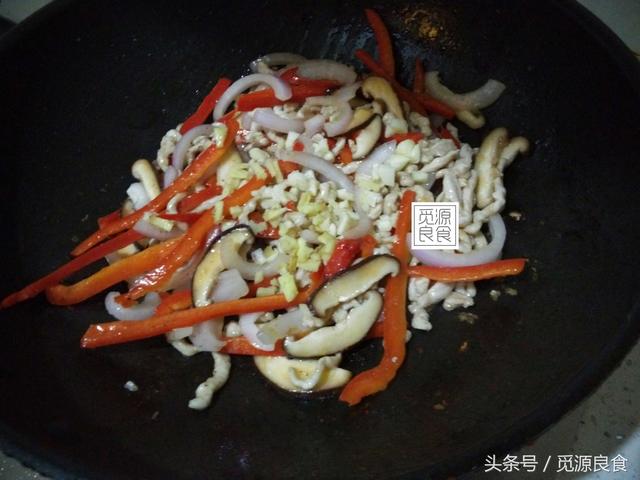 减肥食谱家常菜，减肥家常菜做法大全（肉丝搭配这三样蔬菜）