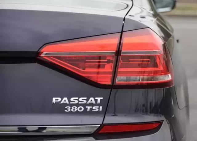 drivemode什么意思汽车上，汽车上的drlvemode是什么意思（汽车屁股上的字母代表什么）