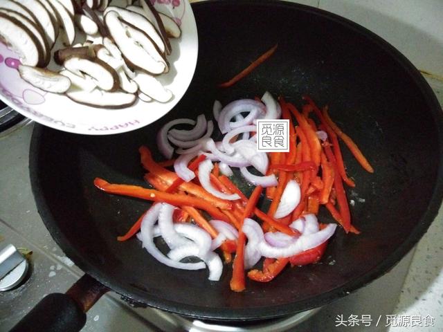 减肥食谱家常菜，减肥家常菜做法大全（肉丝搭配这三样蔬菜）