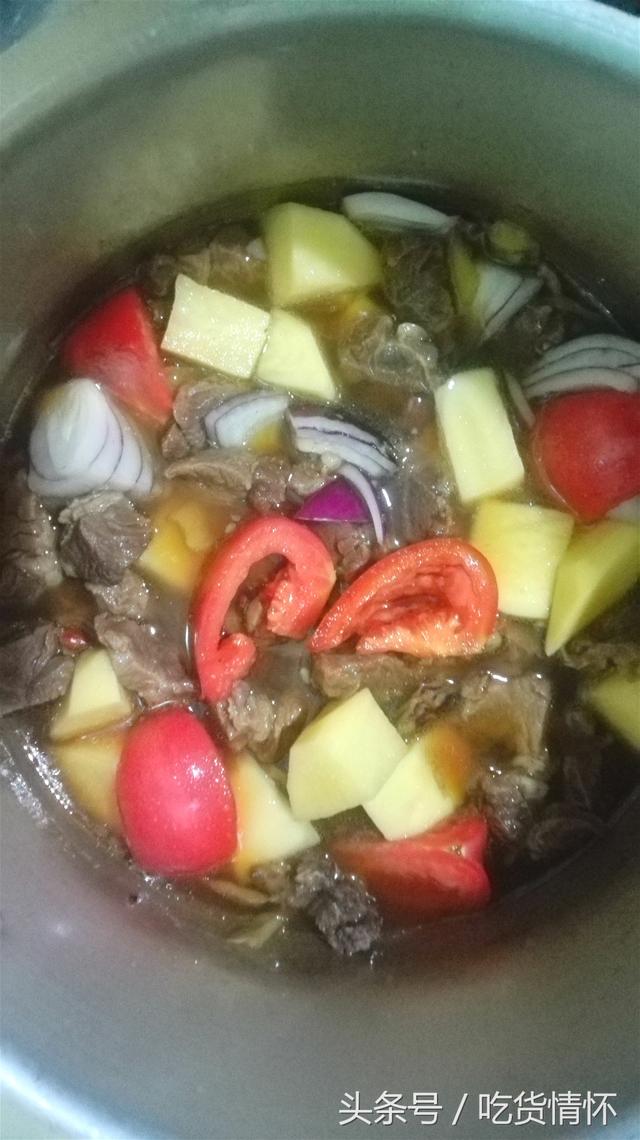 家常炖牛肉的做法，家常炖牛肉好吃又烂（简单省时省煤气的家常做法）