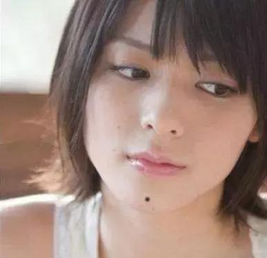 痣缘宫点痣靠谱吗，为什么痣缘宫点痣很贵（这是一篇写痣最为全面的面相文）