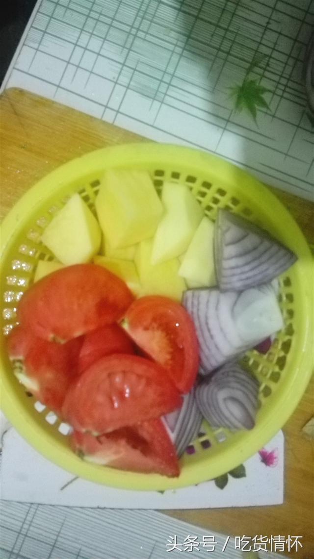 家常炖牛肉的做法，家常炖牛肉好吃又烂（简单省时省煤气的家常做法）
