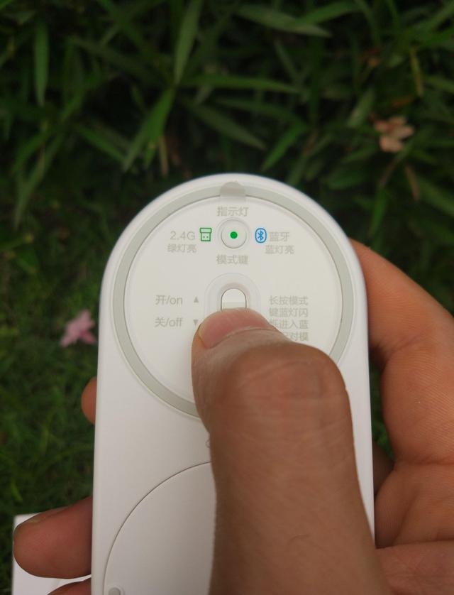 鼠标怎么连接在电脑上，无线鼠标怎么连接到电脑（触感舒适的小米便携鼠标如何蓝牙连接）