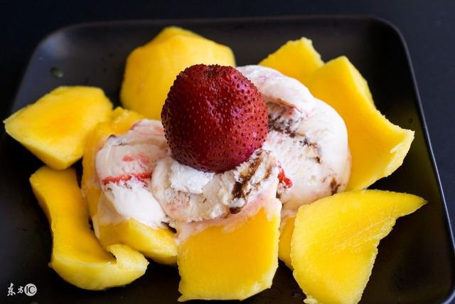 鹅肉的营养价值及功效与作用禁忌，鹅肉的功效与作用及营养价值（但是这五类人不宜食用）