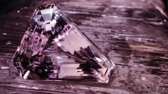 关于手链的浪漫语句，手链发朋友圈的精美句子（把只有你们知道的密语藏进定情信物）