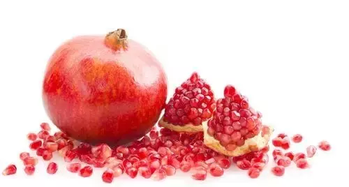 石榴石手链的功效与作用，石榴石手链有哪些作用与功效（老中医说石榴石全身都是宝）