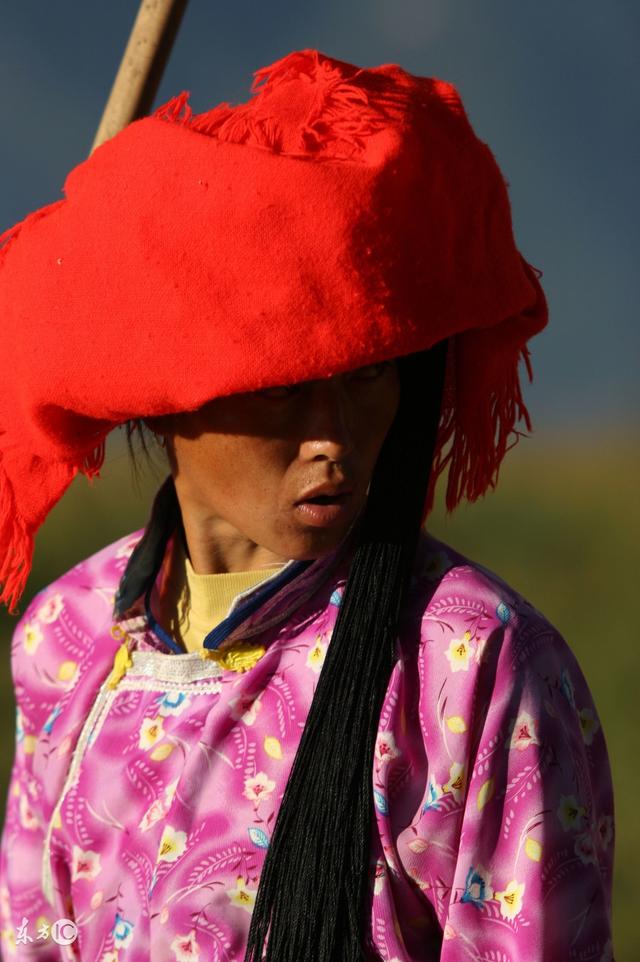 云南纳西族的走婚习俗是什么,纳西族有走婚吗(走进丽江泸沽湖摩梭部落