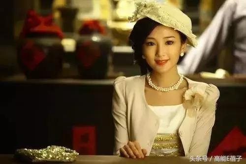 抓马是什么意思，抓马是什么意思drama（顶着娃娃脸的毛晓彤秒变抓马queen）