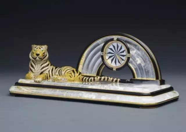 什么属相家中不放孔雀，与孔雀相克的属相（注意这些风水禁忌会让你马到成功）