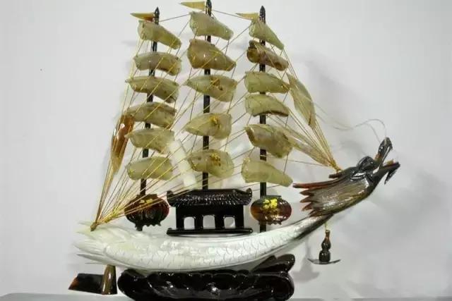 什么属相家中不放孔雀，与孔雀相克的属相（注意这些风水禁忌会让你马到成功）