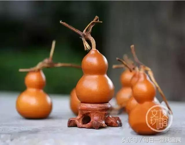 如何盘玩文玩葫芦，盘玩文玩葫芦前要打磨吗（照着做，半年玩出油润紫包浆）