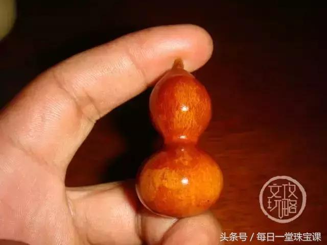 如何盘玩文玩葫芦，盘玩文玩葫芦前要打磨吗（照着做，半年玩出油润紫包浆）