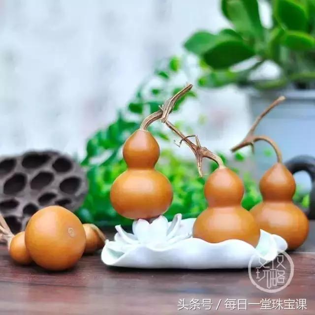 如何盘玩文玩葫芦，盘玩文玩葫芦前要打磨吗（照着做，半年玩出油润紫包浆）