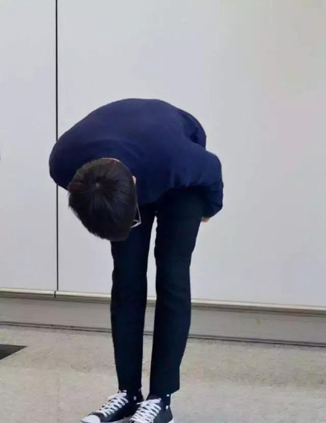 鞠躬礼仪一般多少度,鞠躬礼一般鞠躬几度(小细节大文明:鞠躬礼仪篇) 鞠躬礼仪一般多少度,鞠躬礼一般鞠躬几度(小细节大文明:鞠躬礼仪篇)