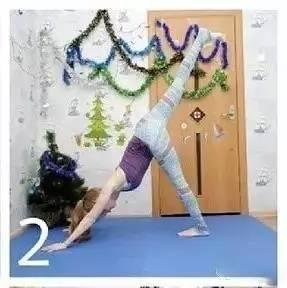 头倒立和手倒立哪个难，头倒立与手倒立哪个好（比起头倒立，这个倒立简单多了）