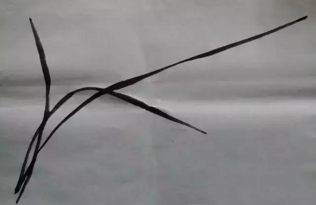 怎样简单画兰花，怎样简单画猴子（一学就会：兰花的写意画法）