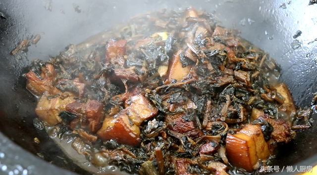 梅干菜蒸肉的家常做法，梅干菜蒸肉的家常做法窍门（手把手教你做梅干菜烧肉）