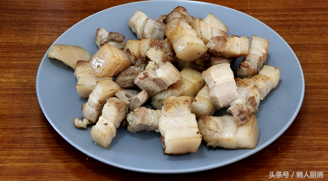 梅干菜蒸肉的家常做法，梅干菜蒸肉的家常做法窍门（手把手教你做梅干菜烧肉）