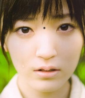 鼻子上有痣代表什么，女孩子鼻子上有痣代表什么（透过鼻子上的痣看出你的运势）