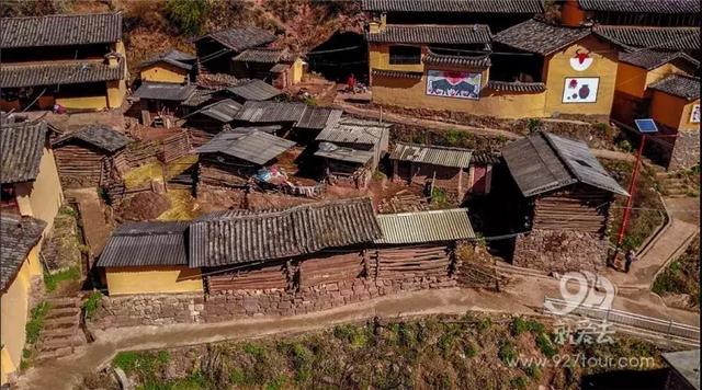 彝族马樱花节的传说，苗族花坡节的来历（马缨花为什么会这样红）