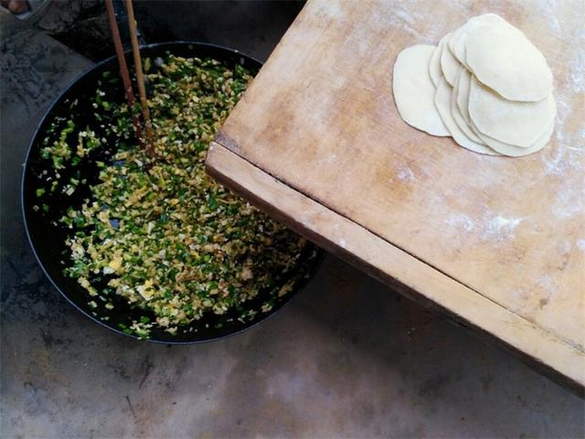 土豆素馅饺子做法大全集，土豆素馅饺子的配方（农村妈妈在饺子馅中加入土豆）