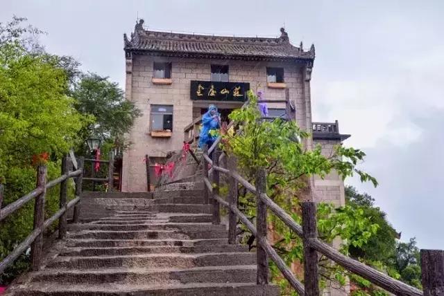 华山在哪,华山在哪个市(这份玩转华山攻略请收好) 华山在哪,华山在哪个市(这份玩转华山攻略请收好)