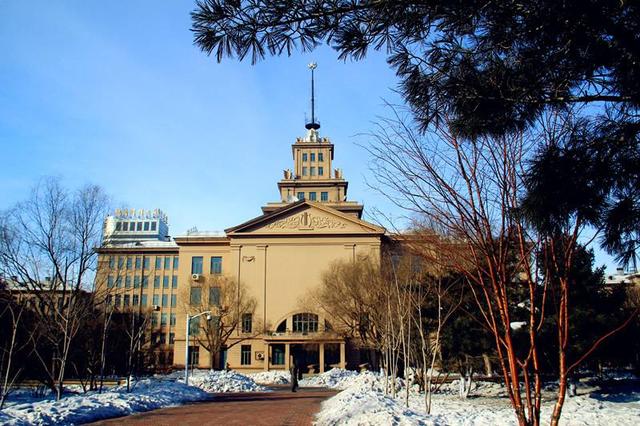 电厂化学专业是文科还是理科，化学工程与工艺属于文科还是理科（这所大学被称为“工科类的母校”）