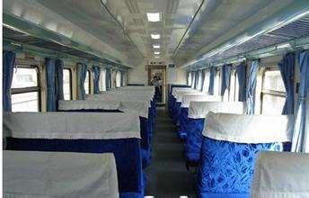 火车 T5005次列车15号座是靠窗吗，火车票候补是什么意思（火车靠窗的座位号是哪几个）