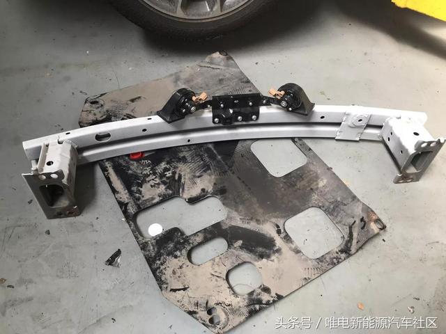 比亚迪用的什么钢板，比亚迪钢盆多少钱一个（我们发现了这些有意思的细节）