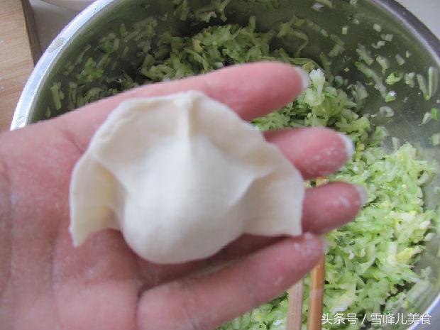 方瓜怎么做好吃，绿色方瓜做馅包饺子最好吃